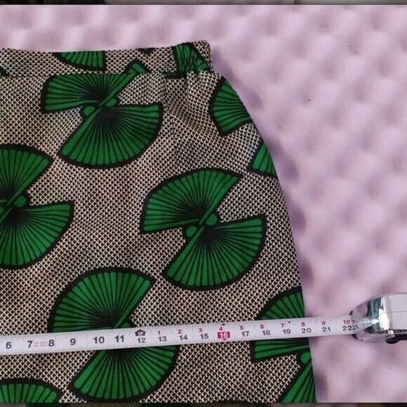 Excellent Women's Green Japanese Fans Print Jeweled Button Midi Skirt Size S - Picture 7 of 9